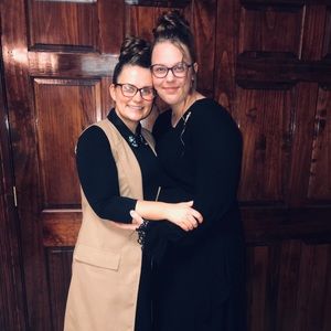 Meet your Posher, Abigail